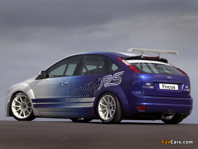 Pictures of Ford Focus Touring Car Concept 2004 (640 x 480)