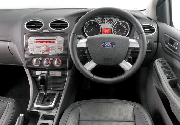 Pictures of Ford Focus Sedan ZA-spec 2009–10