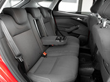 Pictures of Ford Focus 5-door 2010