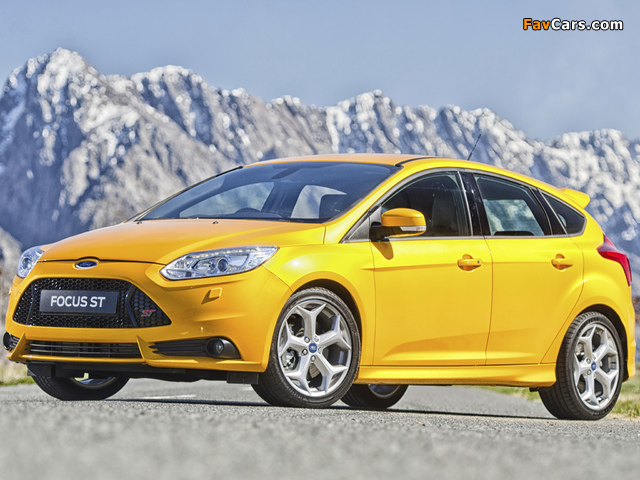 Pictures of Ford Focus ST ZA-spec 2012 (640 x 480)
