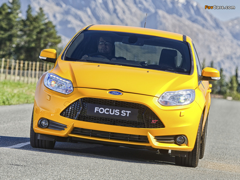Pictures of Ford Focus ST ZA-spec 2012 (800 x 600)