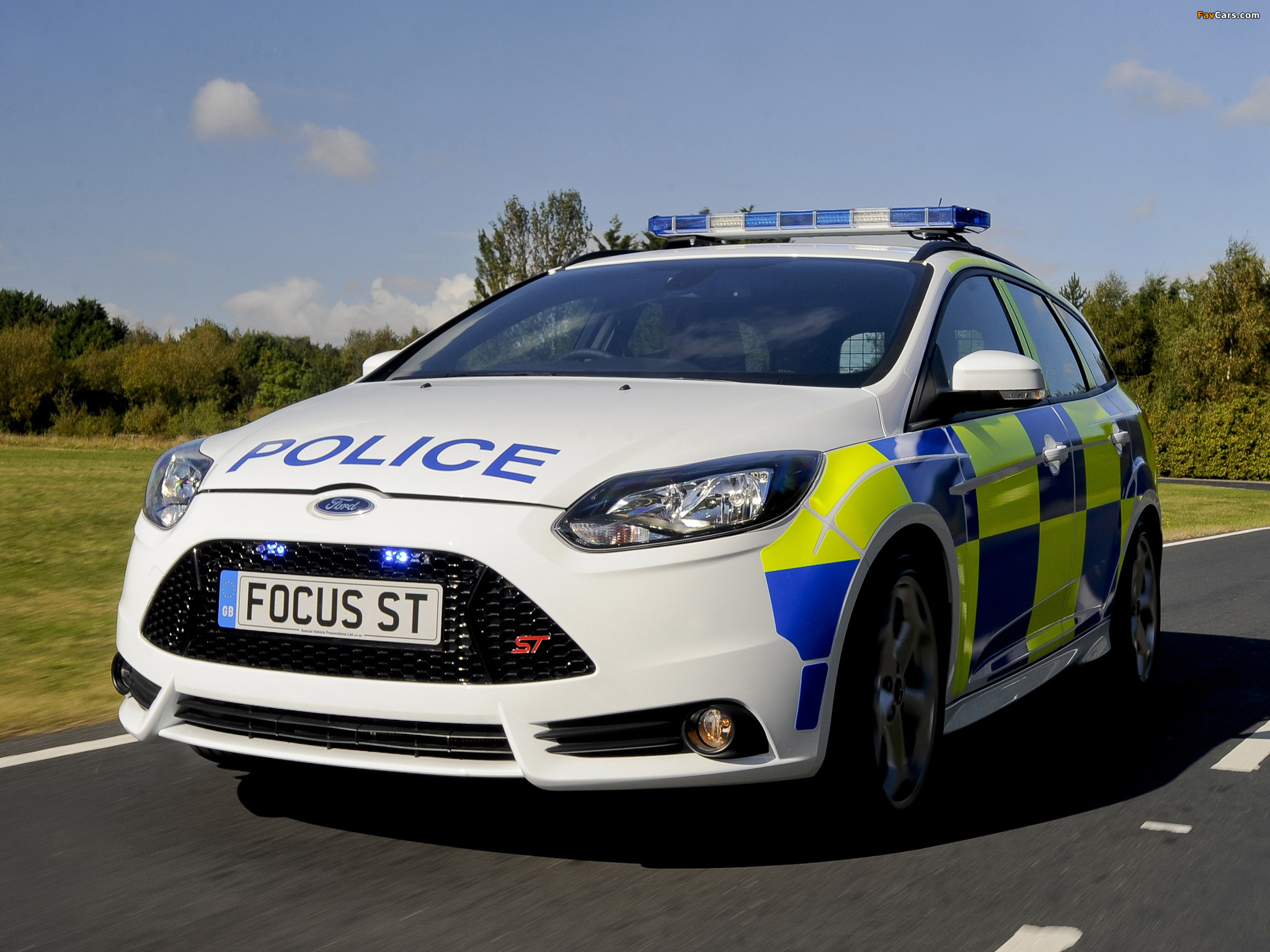 Pictures of Ford Focus ST Wagon Police 2012 (2048 x 1536)