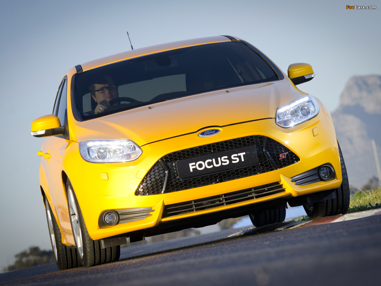 Pictures of Ford Focus ST ZA-spec 2012 (1280 x 960)