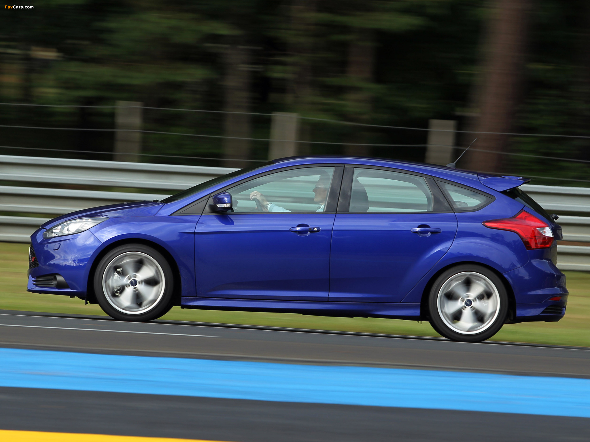 Pictures of Ford Focus ST 2012 (2048 x 1536)