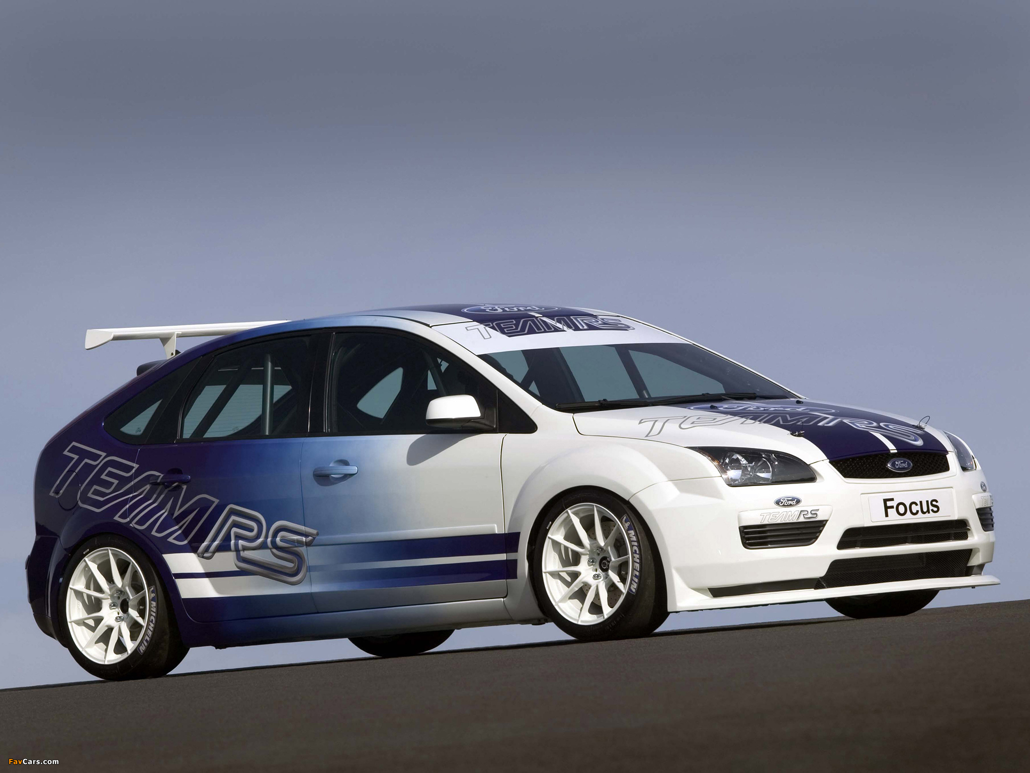 Ford Focus Touring Car Concept 2004 wallpapers (2048 x 1536)