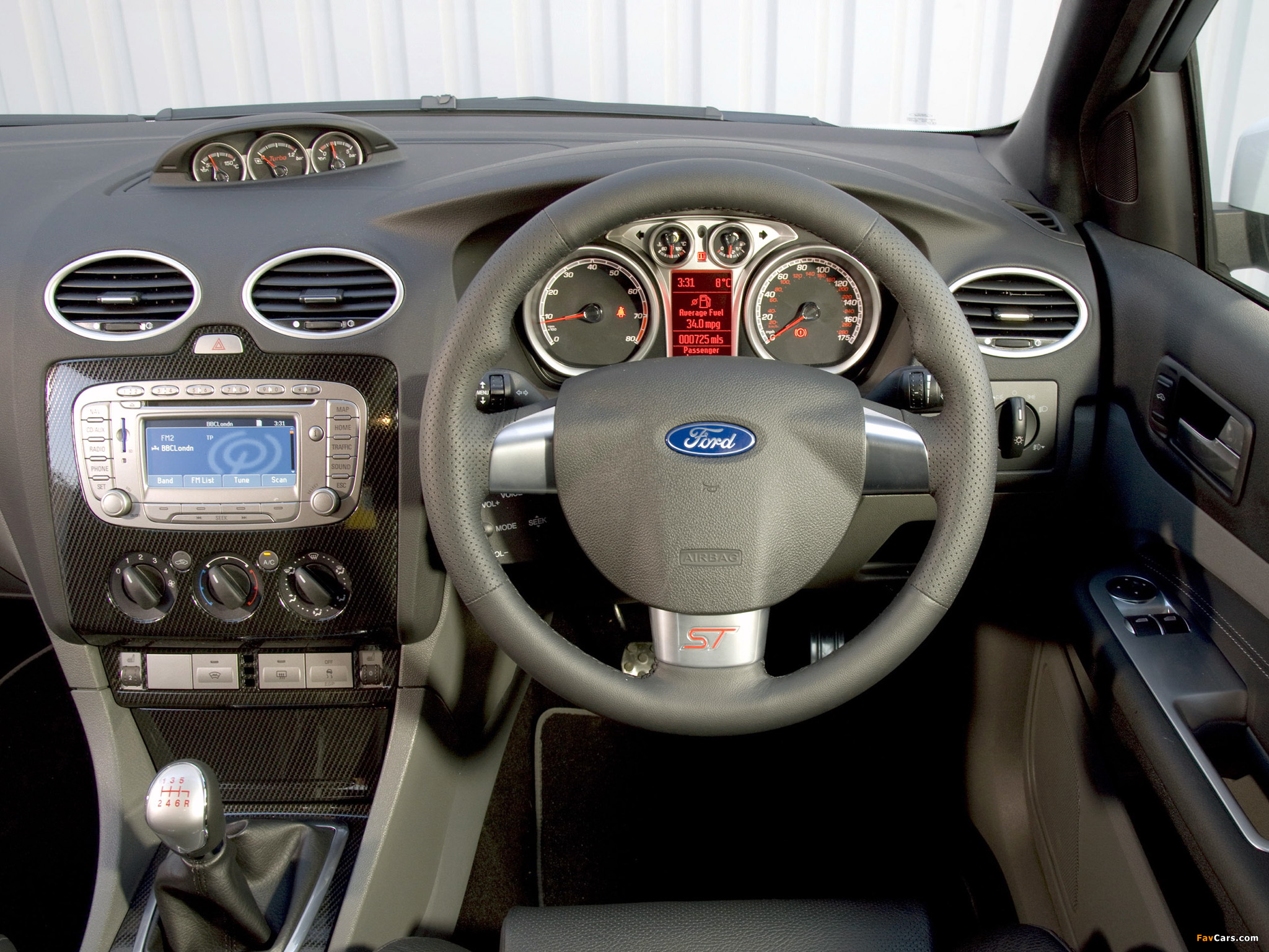 Ford Focus ST 3-door UK-spec 2008–10 wallpapers (2048 x 1536)