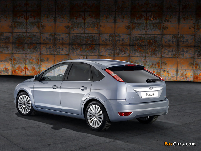 Ford Focus 5-door 2008–11 wallpapers (640 x 480)