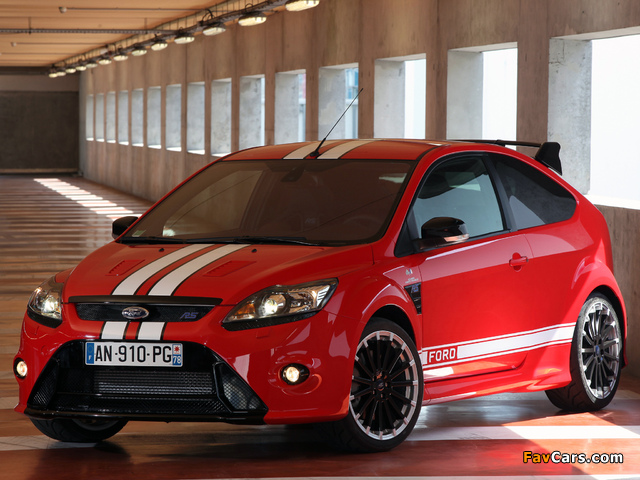 Ford Focus RS Le Mans Edition 2010 wallpapers (640 x 480)
