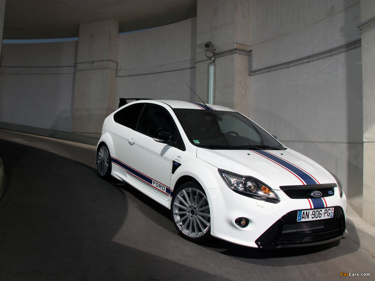 Ford Focus RS Le Mans Edition 2010 wallpapers (1280 x 960)