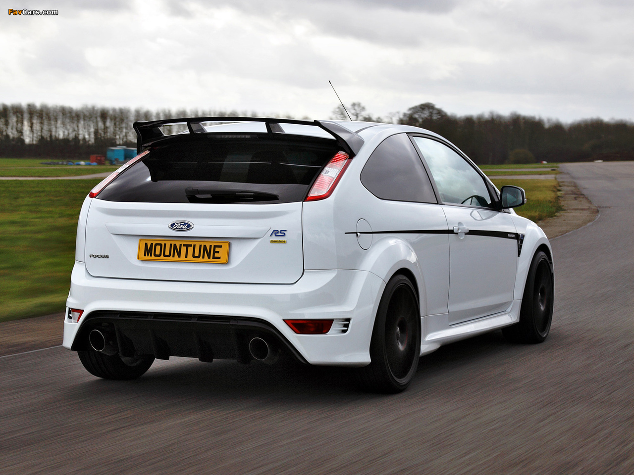 Mountune Performance Ford Focus RS MP350 2010 wallpapers (1280 x 960)