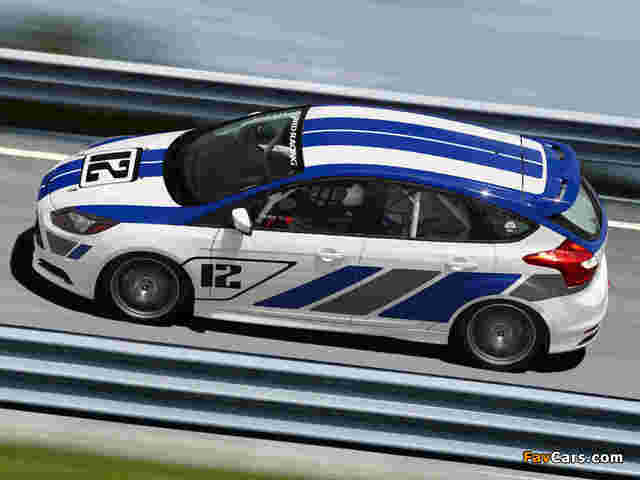 Ford Focus ST-R 2011 wallpapers (640 x 480)