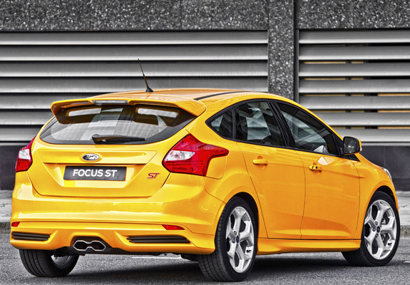 Ford Focus ST ZA-spec 2012 wallpapers