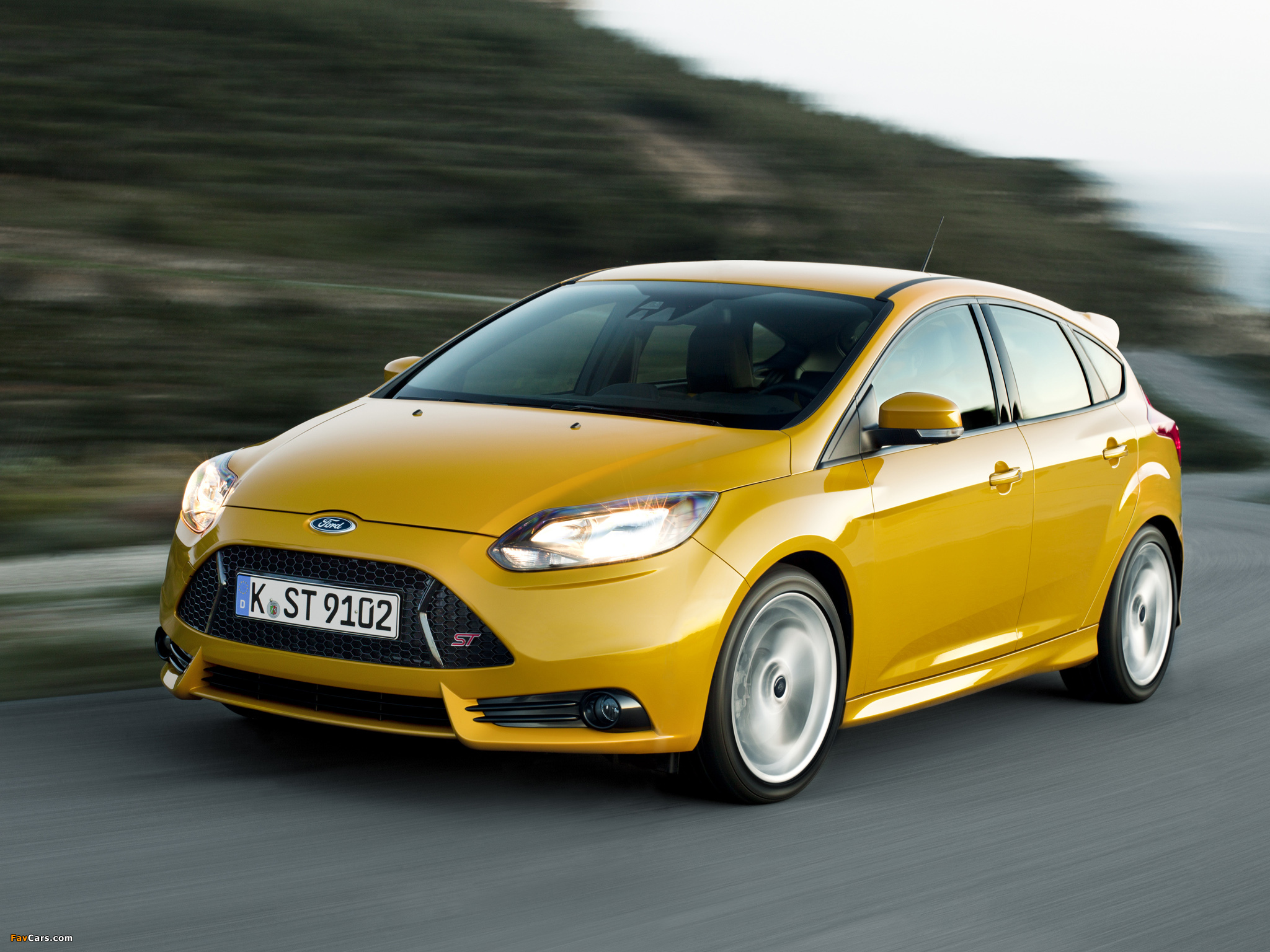 Ford Focus ST 2012 wallpapers (2048 x 1536)