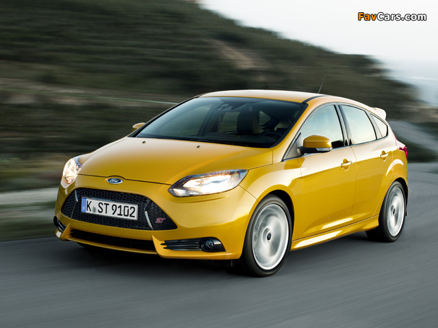 Ford Focus ST 2012 wallpapers (640 x 480)