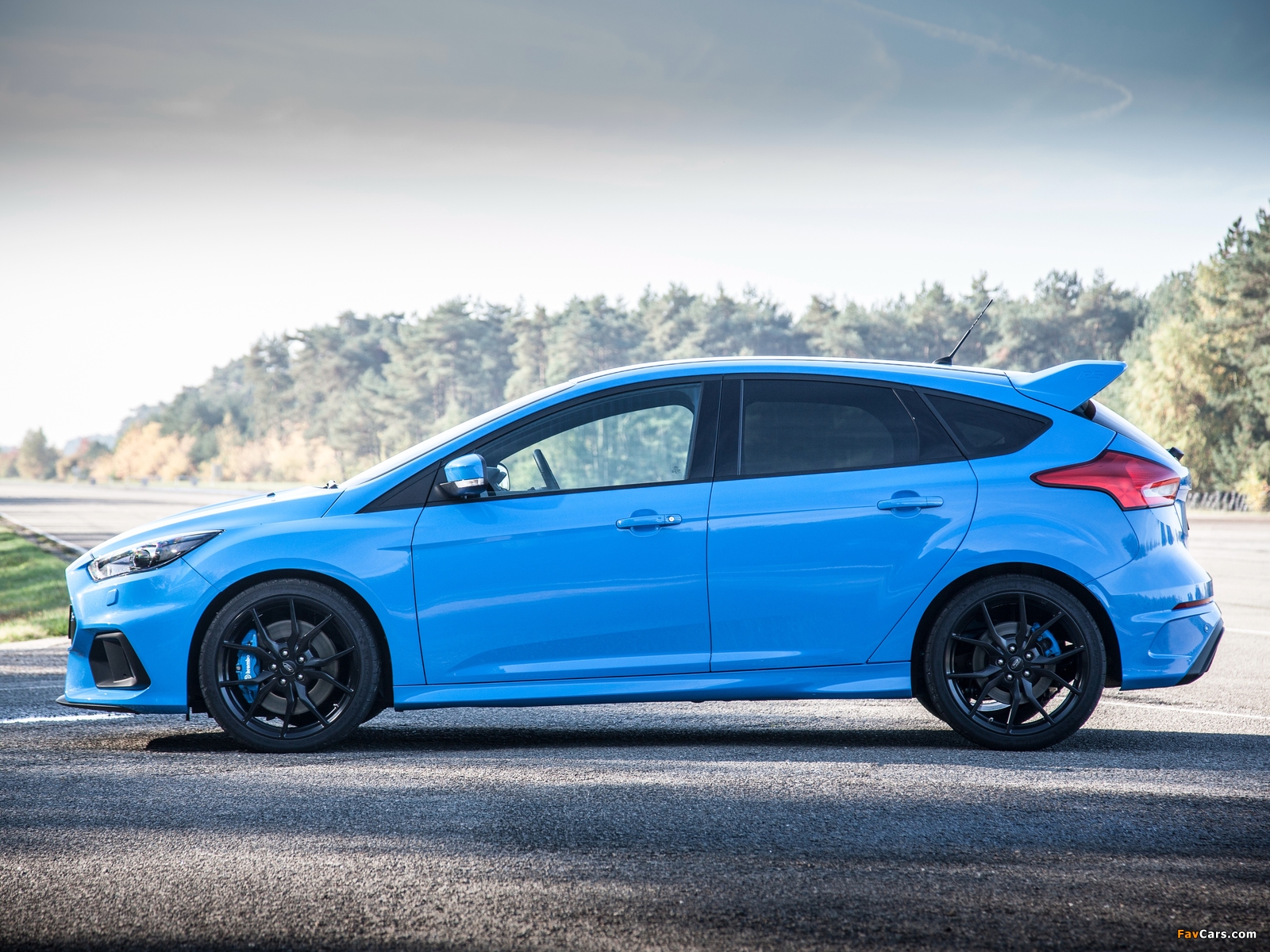 Ford Focus RS (DYB) 2015 wallpapers (1600 x 1200)