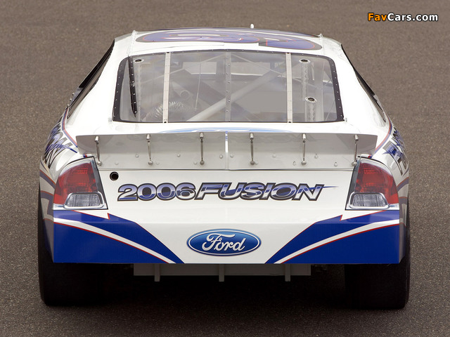 Images of Ford Fusion NASCAR Sprint Cup Series Race Car 2006–08 (640 x 480)