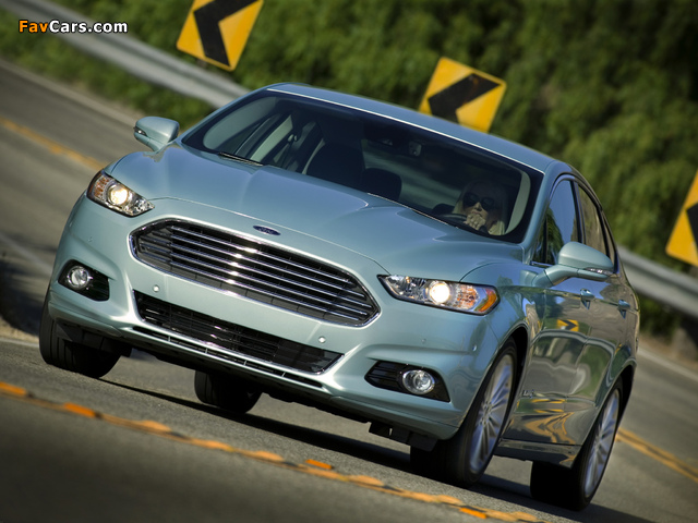 Images of Ford Fusion Hybrid 2012 (640 x 480)