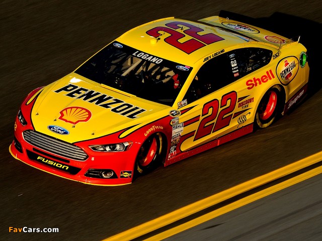 Images of Ford Fusion NASCAR Race Car 2012 (640 x 480)