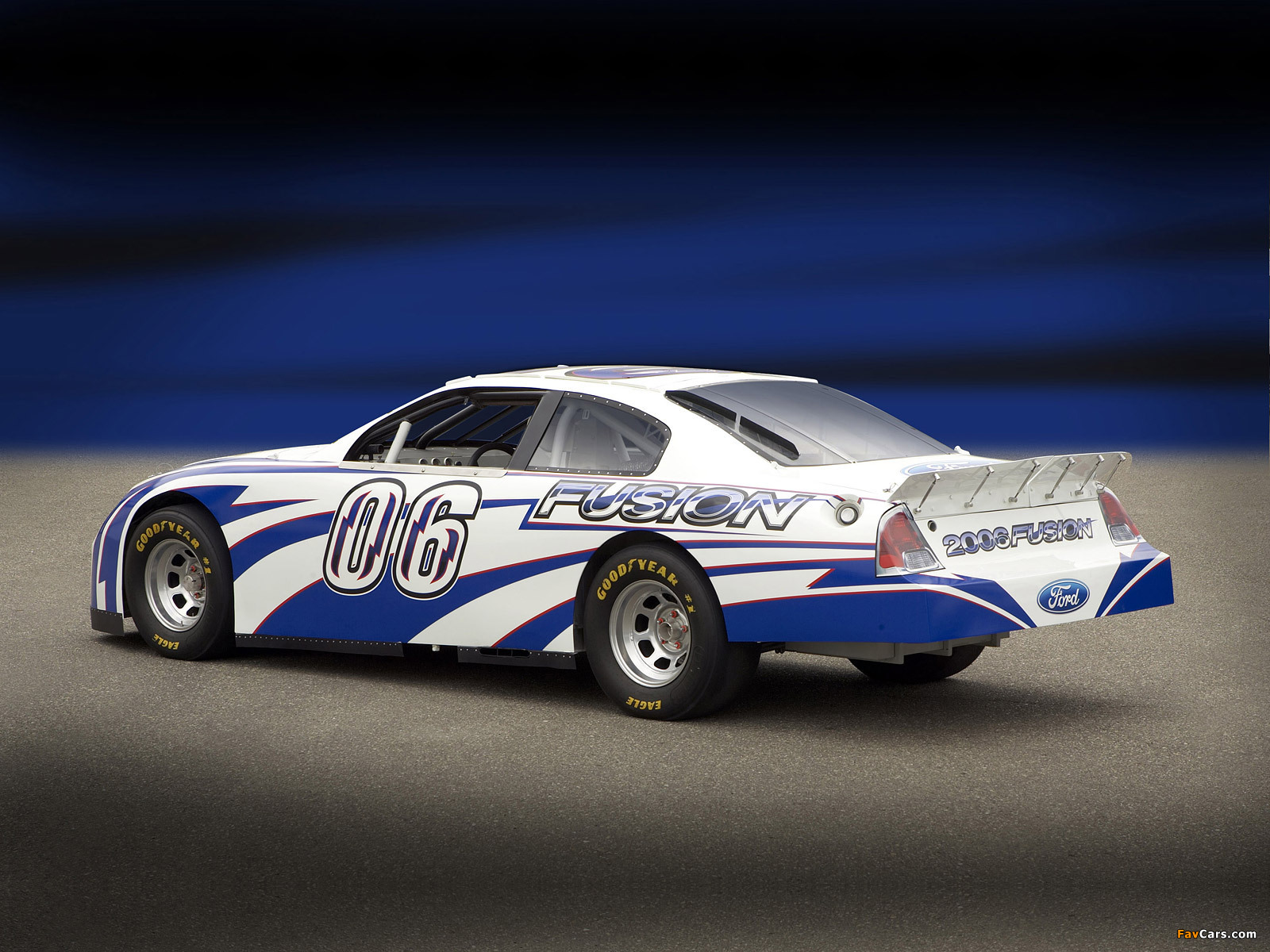 Photos of Ford Fusion NASCAR Sprint Cup Series Race Car 2006–08 (1600 x 1200)