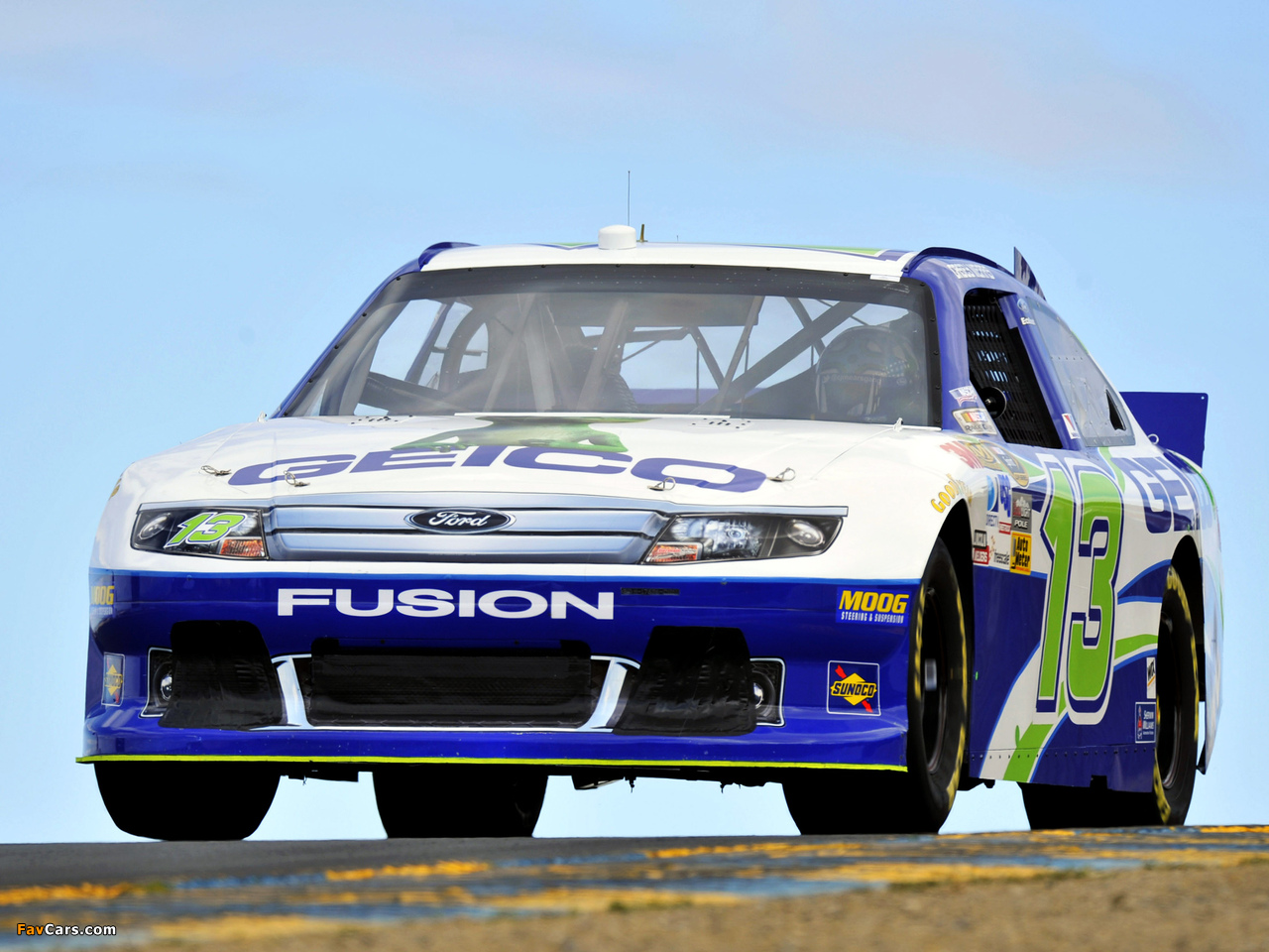 Photos of Ford Fusion NASCAR Sprint Cup Series Race Car 2009–12 (1280 x 960)