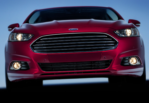 Photos of Ford Fusion Titanium 2012