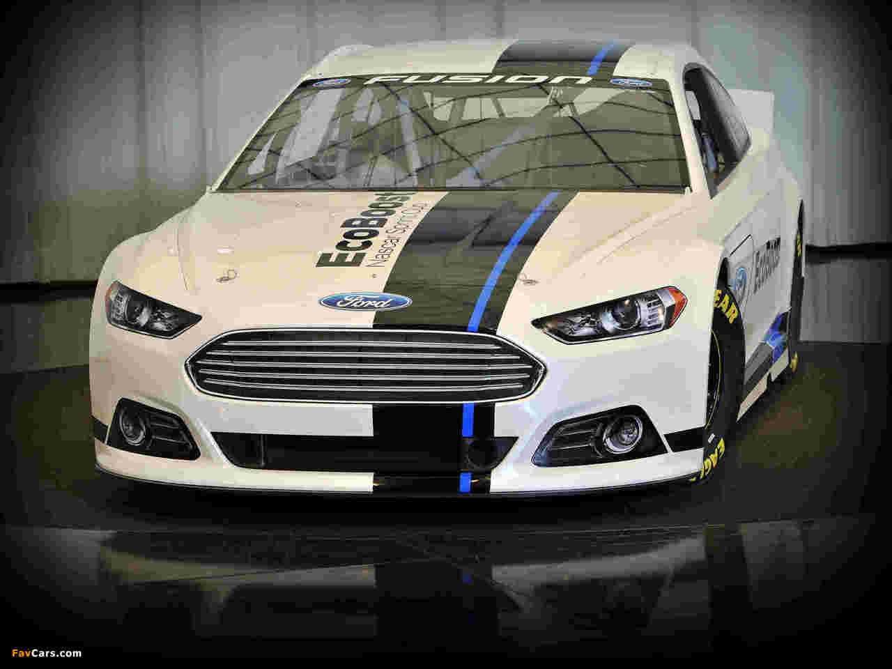Pictures of Ford Fusion NASCAR Race Car 2012 (1280 x 960)