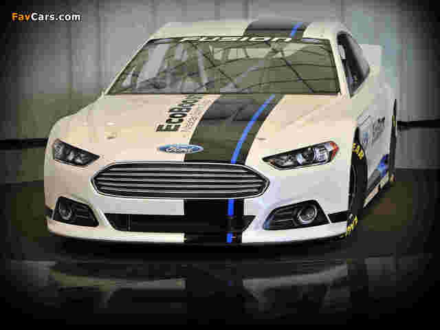 Pictures of Ford Fusion NASCAR Race Car 2012 (640 x 480)