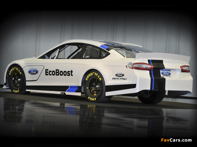 Pictures of Ford Fusion NASCAR Race Car 2012 (640 x 480)