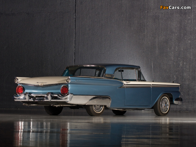 Images of Ford Galaxie Skyliner 1959 (640 x 480)