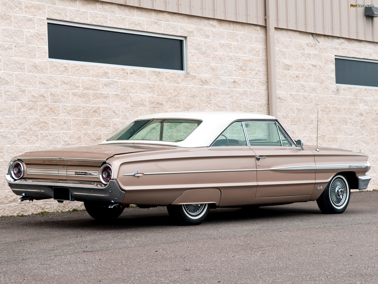 Images of Ford Galaxie 500 XL Hardtop Coupe 1964 (1600 x 1200)