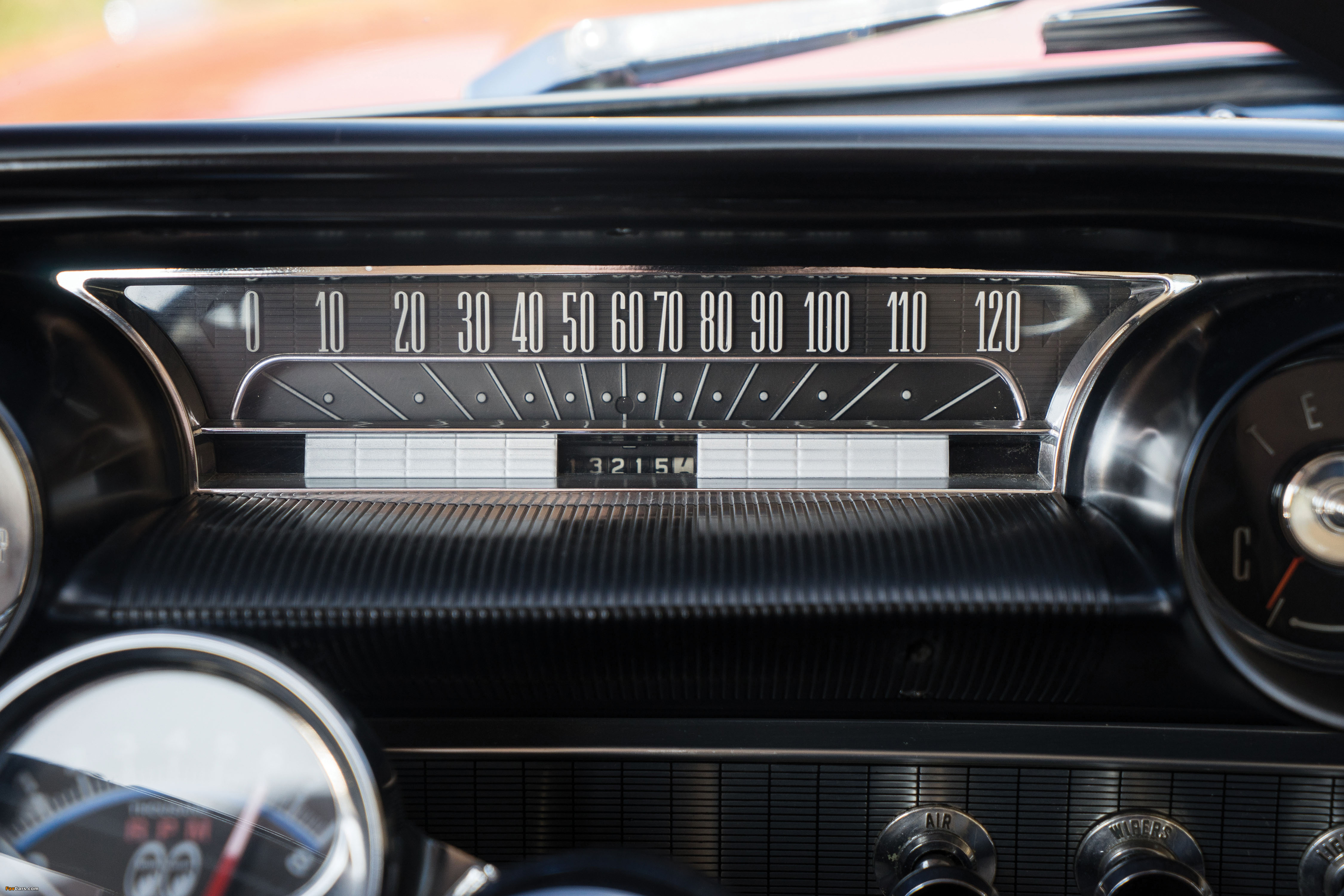 Pictures of Ford Galaxie 500 R-code Fastback Hardtop (63B) 1963 (4096 x 2731)