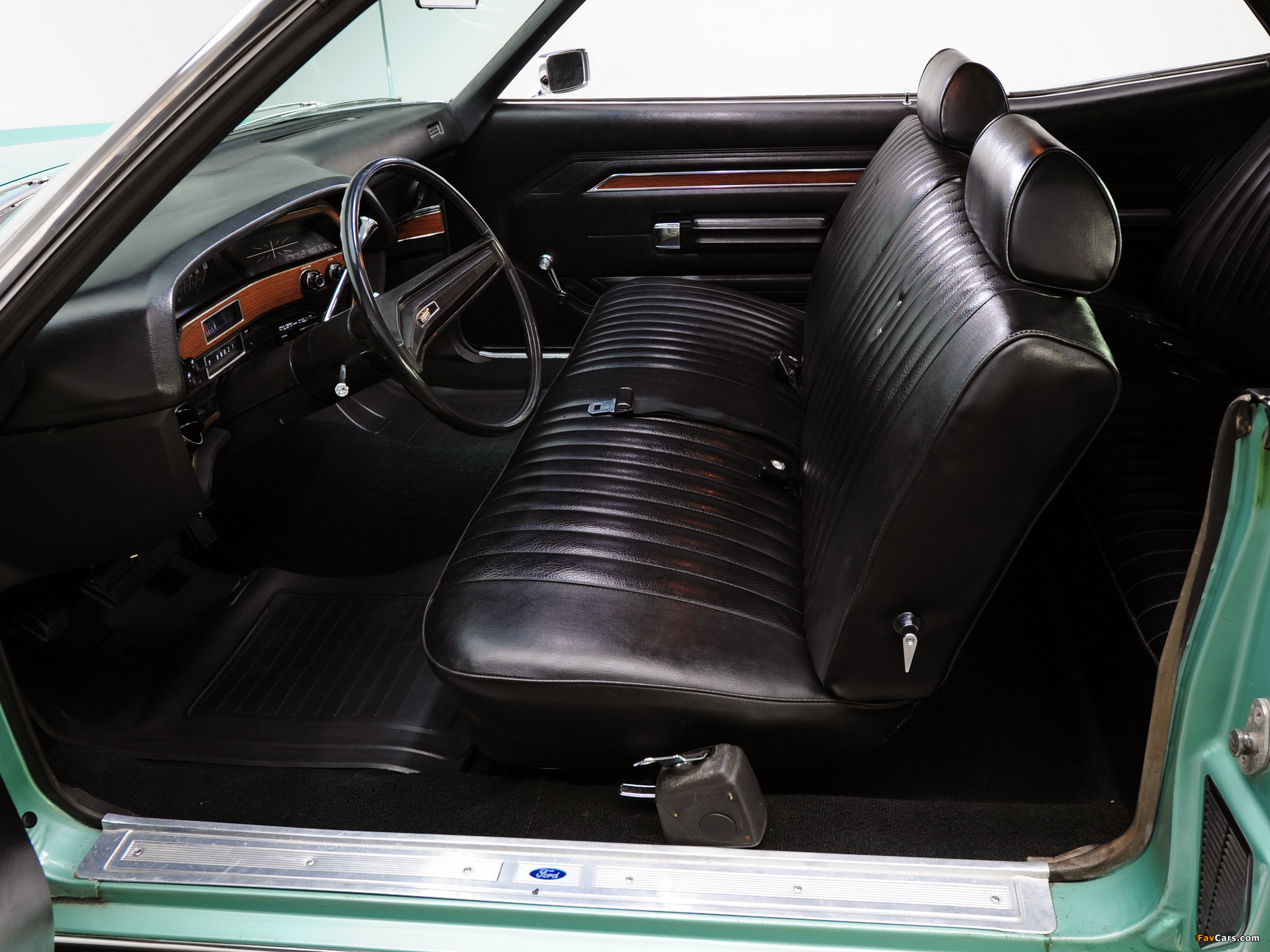 Pictures of Ford Galaxie 500 Sportsroof 1970 (2048 x 1536)