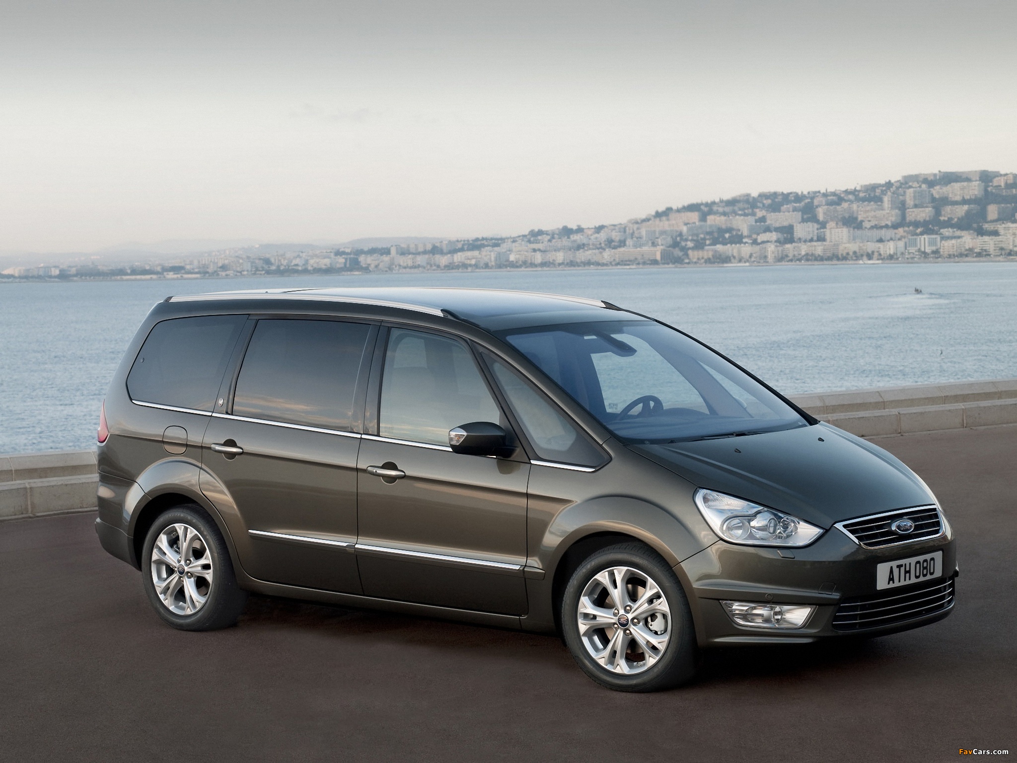 Ford Galaxy 2010 wallpapers (2048 x 1536)