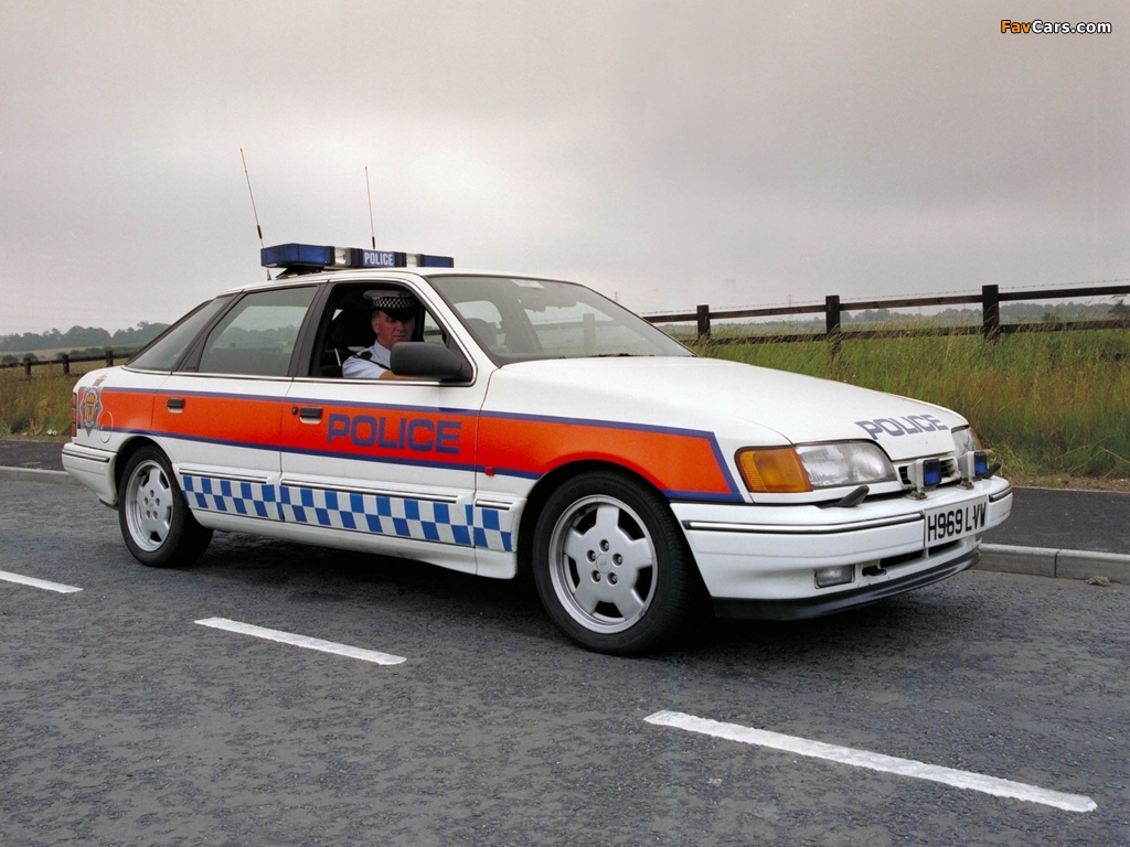 Ford Granada Hatchback Police 1985–92 wallpapers (1024 x 768)