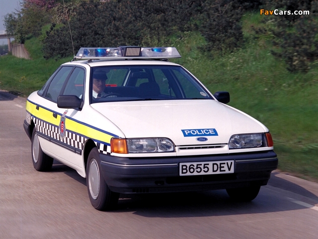 Pictures of Ford Granada Hatchback Police 1985–92 (640 x 480)