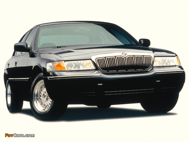 Ford Grand Marquis 1997–2003 images (640 x 480)