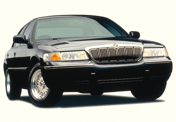 Ford Grand Marquis 1997–2003 images
