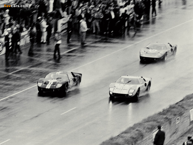 Ford GT40 Victory at LeMans 1966 photos (800 x 600)