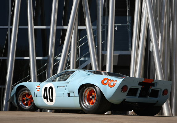 Ford GT40 Gulf Oil Le Mans 1968 photos