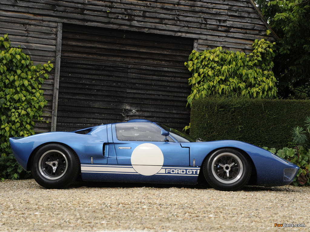 Photos of Ford GT40 (MkII) 1965–66 (1024 x 768)