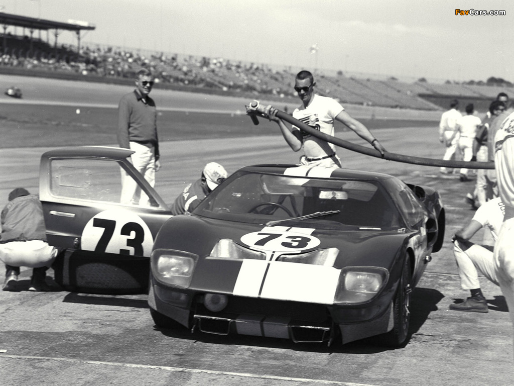 Photos of Ford GT40 at Daytona 1965 (1024 x 768)