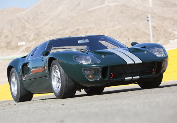 Photos of Ford GT40 (MkII) 1965–66