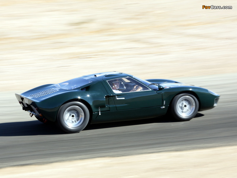 Photos of Ford GT40 (MkII) 1965–66 (800 x 600)