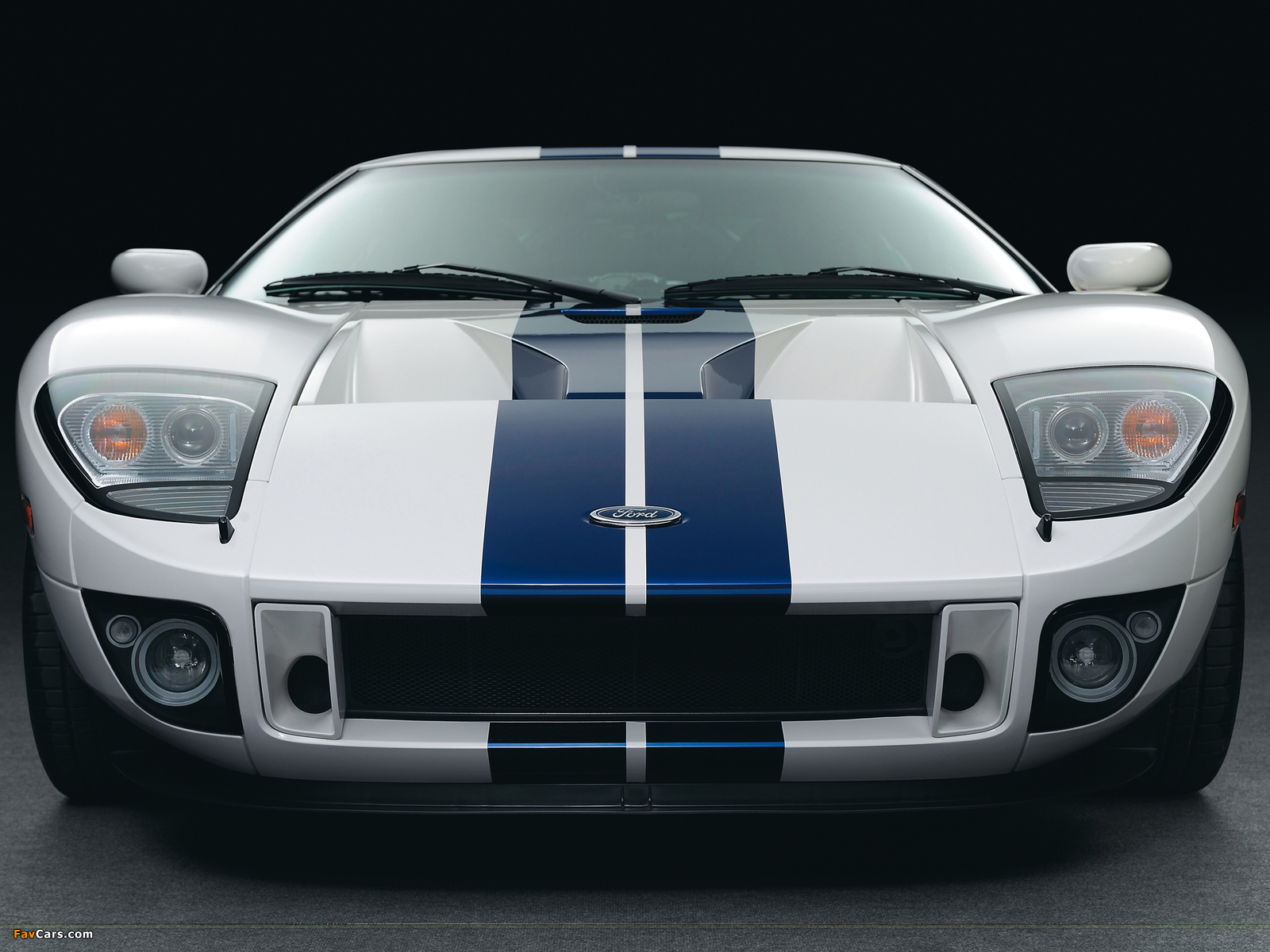 Pictures of Ford GT 2004–06 (1600 x 1200)