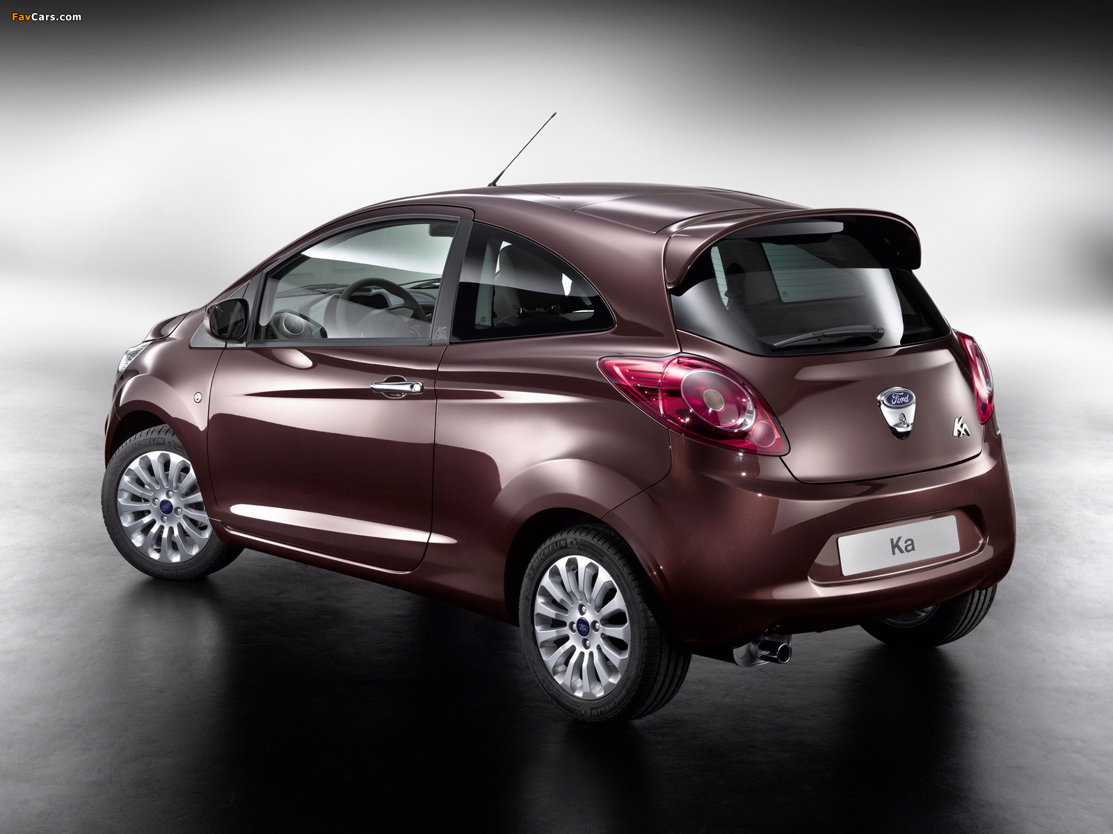 Ford Ka Titanium+ 2010 wallpapers (1600 x 1200)