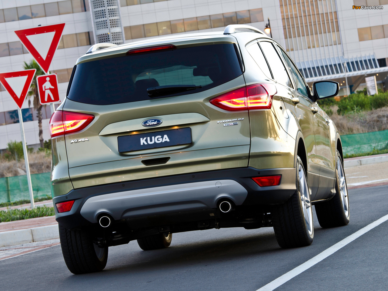 Ford Kuga ZA-spec 2013 images (1280 x 960)