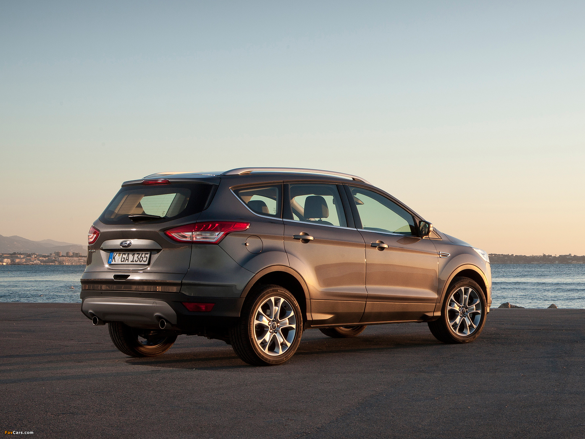 Ford Kuga 2013 photos (2048 x 1536)