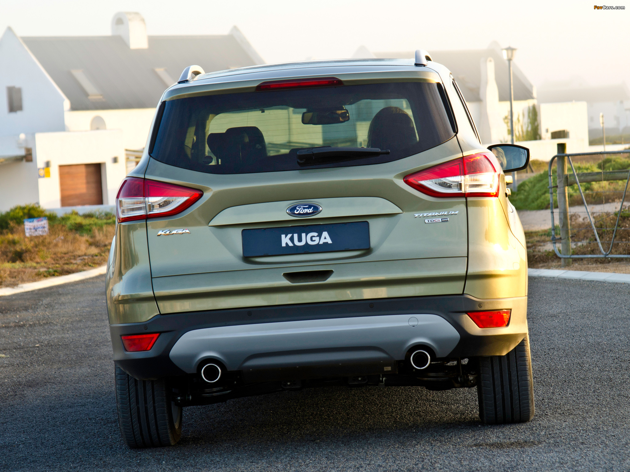 Images of Ford Kuga ZA-spec 2013 (2048 x 1536)