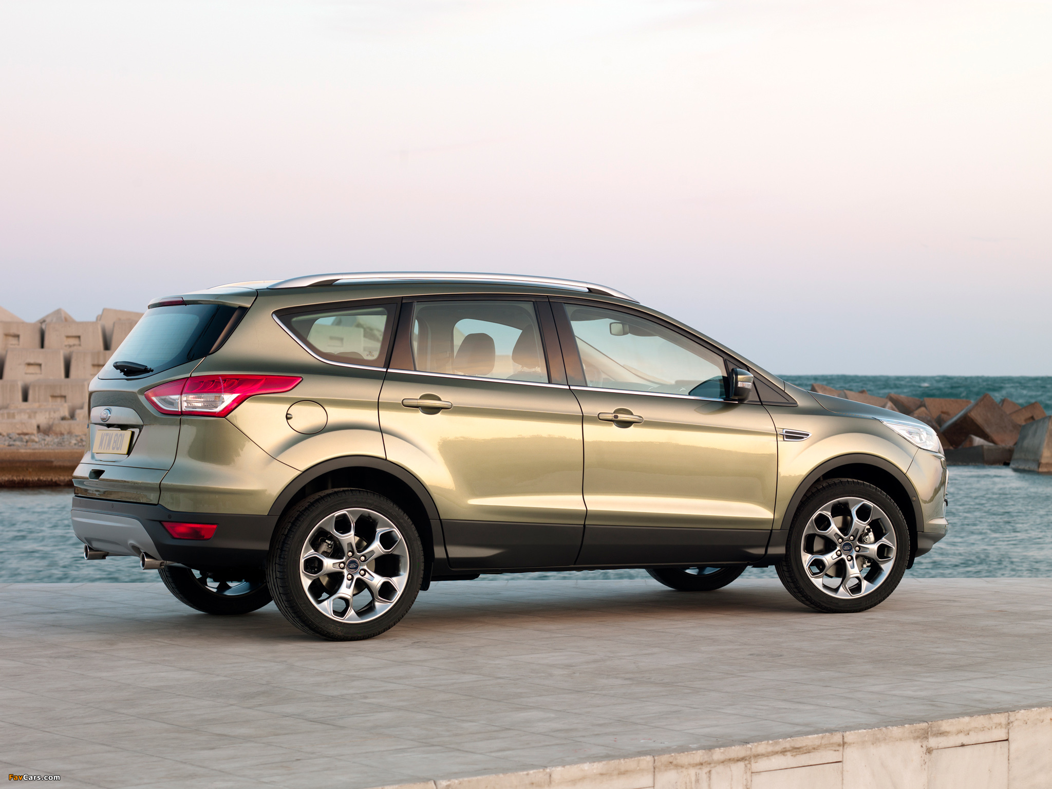 Photos of Ford Kuga 2013 (2048 x 1536)