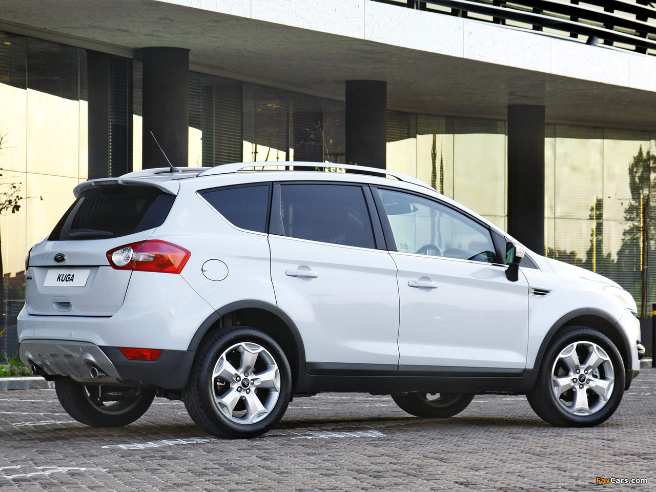 Ford Kuga Titanium S ZA-spec 2011 wallpapers (1280 x 960)